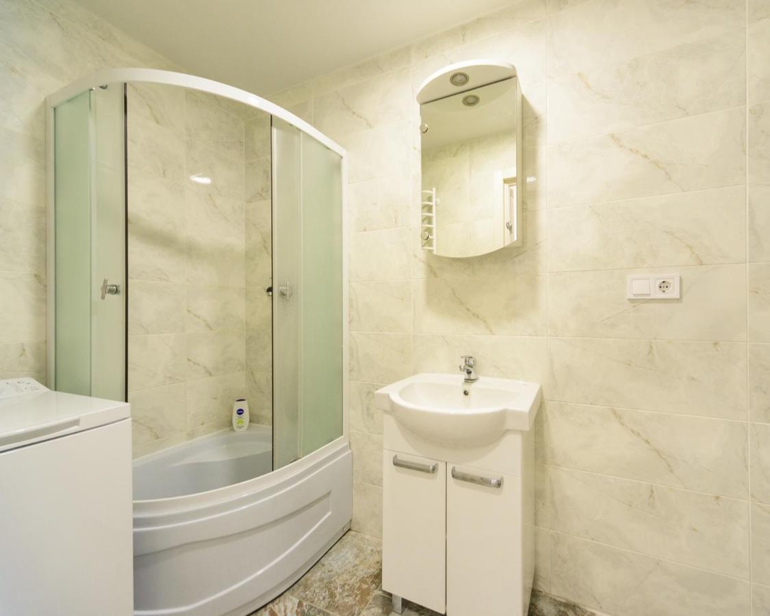 Inn Smarthause Apartments Kijev Kültér fotó